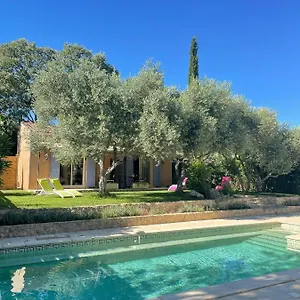 En Le Clos De La Cerise Lägenhet