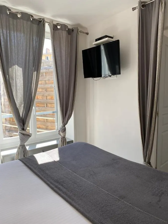 Appartement Intérieurs-Cour à Nice
