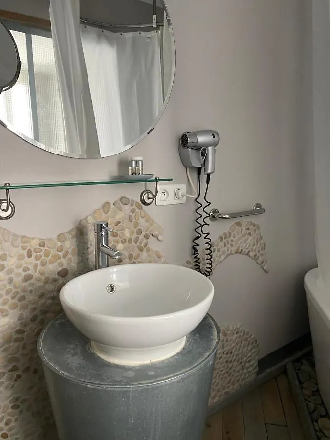 Appartement Intérieurs-Cour à Nice 0*,  France
