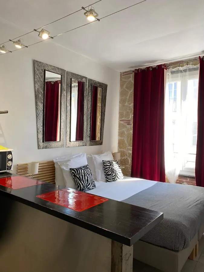 Interieurs-Cour Appartement Nice