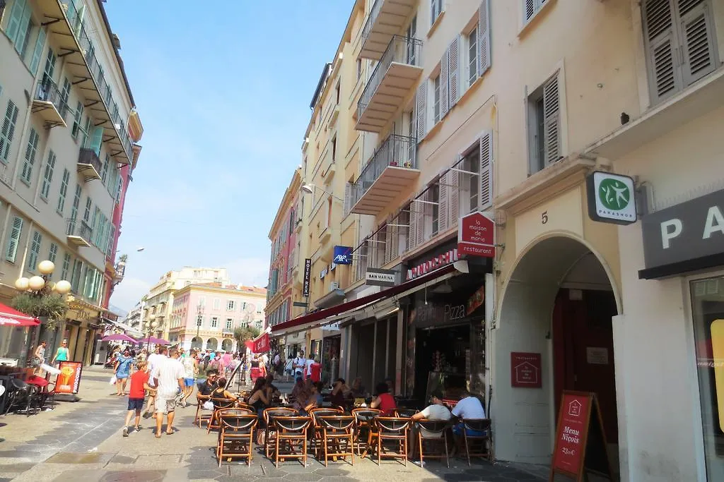 Interieurs-Cour Appartement Nice