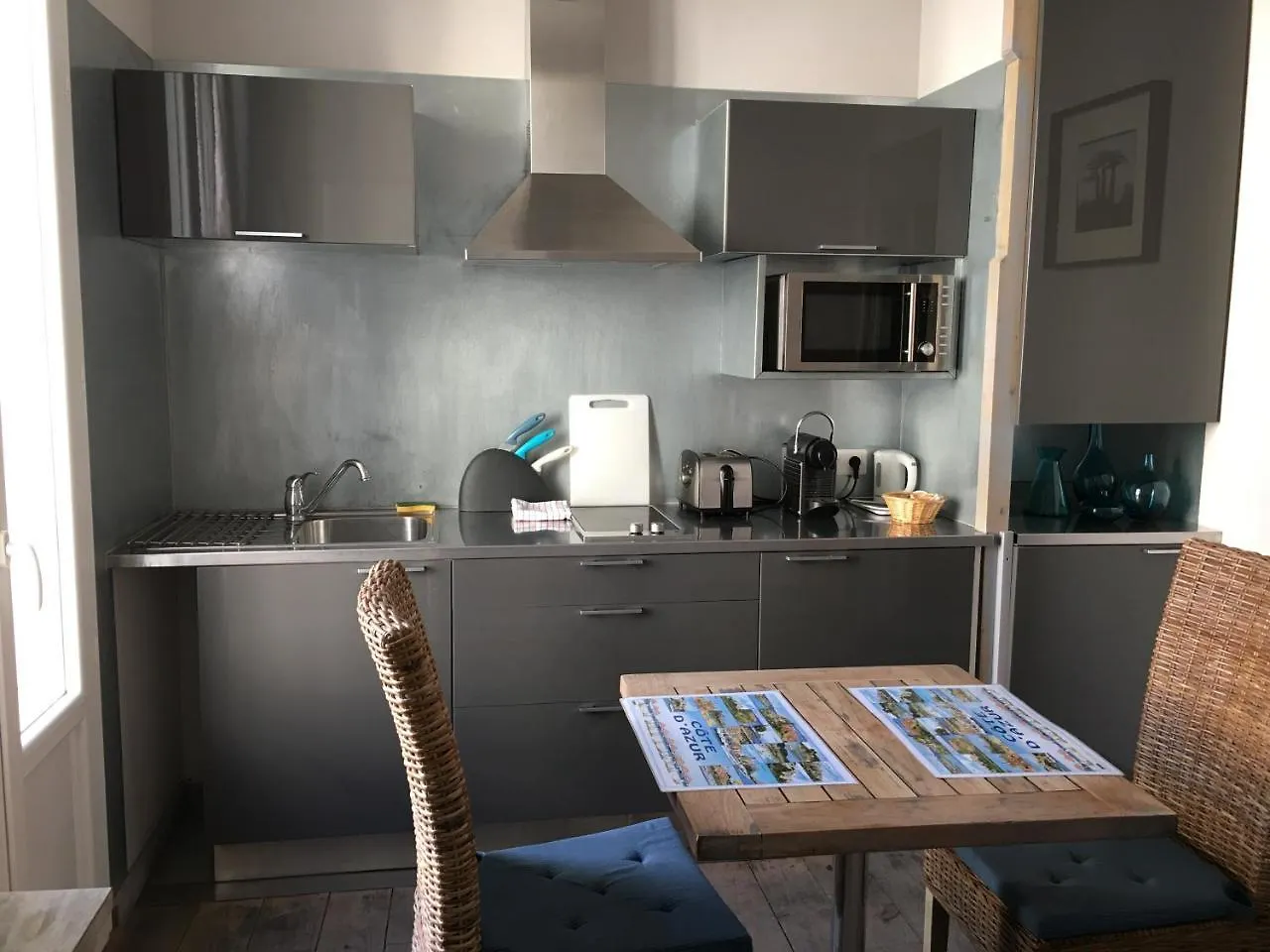 Interieurs-Cour Appartement Nice Frankrijk